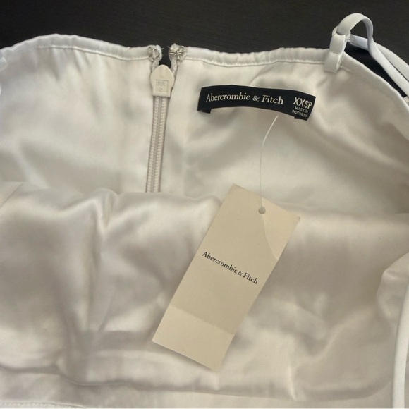 White Sequin Mini Dress Abercrombie & Fitch Size XXS - Picture 14 of 15